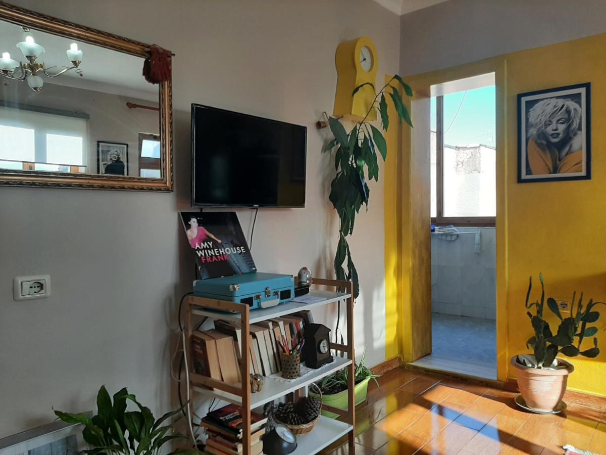 Cosy Central Apartment Shkodër Esterno foto